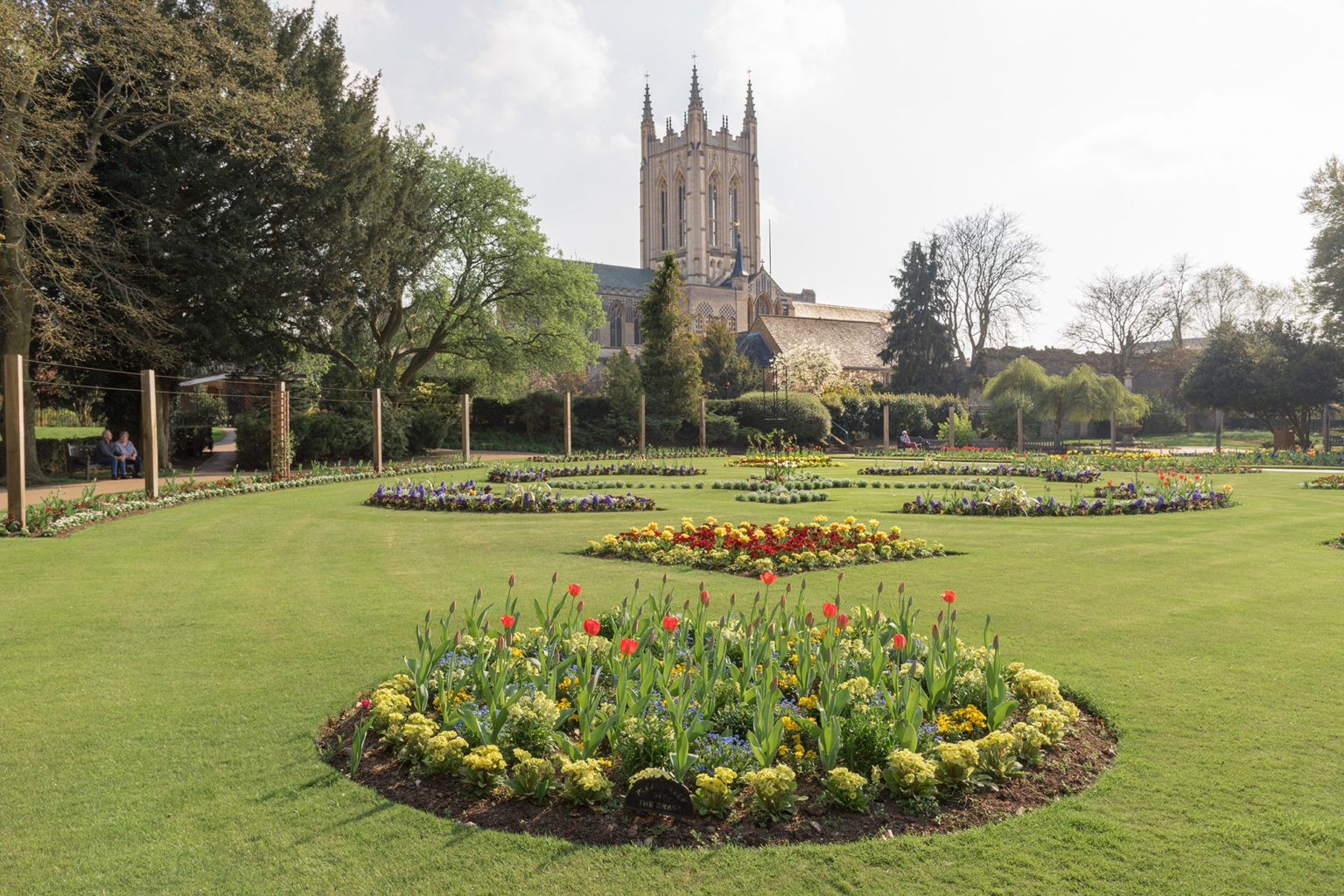 St Edmund's Crown Bury In Bloom